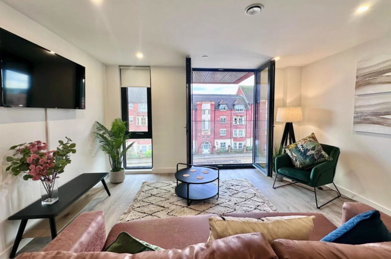 City Gate Bedroom gallery image